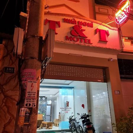 Nha Nghi T&T Hotell Dong Van  Exteriör bild