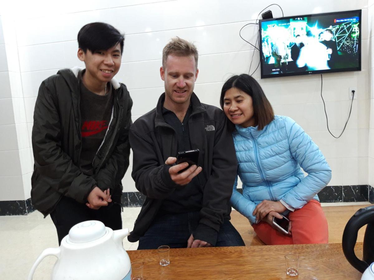 Nha Nghi T&T Hotell Dong Van  Exteriör bild