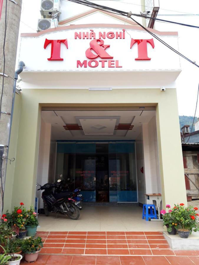 Nha Nghi T&T Hotell Dong Van  Exteriör bild
