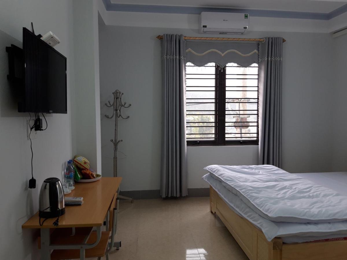 Nha Nghi T&T Hotell Dong Van  Exteriör bild