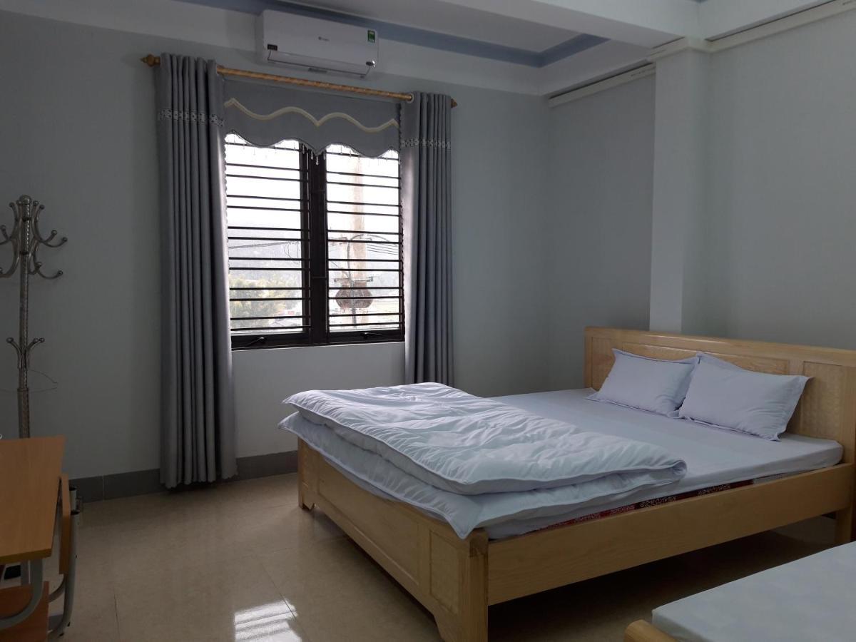 Nha Nghi T&T Hotell Dong Van  Exteriör bild