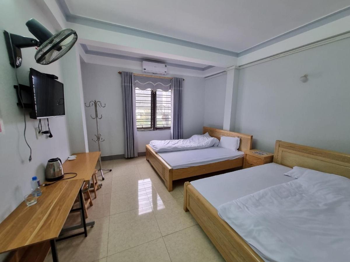 Nha Nghi T&T Hotell Dong Van  Exteriör bild