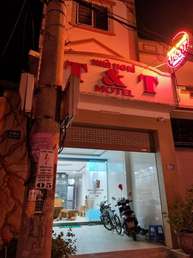 Nha Nghi T&T Hotell Dong Van  Exteriör bild